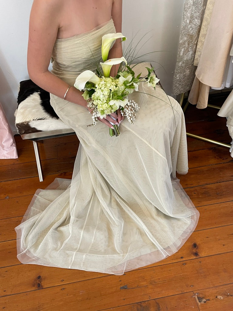 Vintage Y2K Vera Wang strapless mesh gown sand