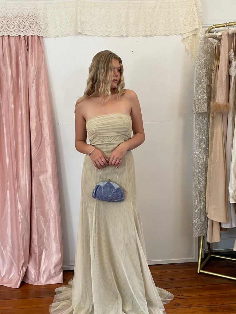 Vintage Y2K Vera Wang strapless mesh gown sand