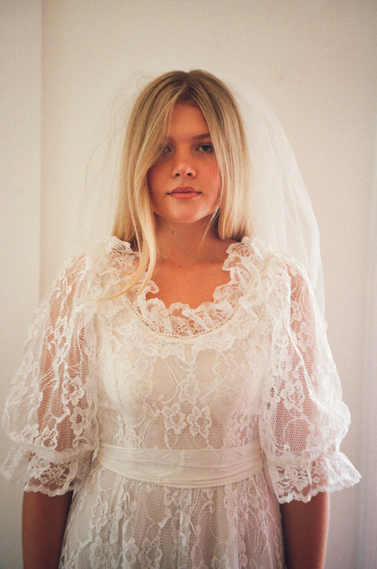 Vintage 80s lace puff sleeve wedding dress with bow