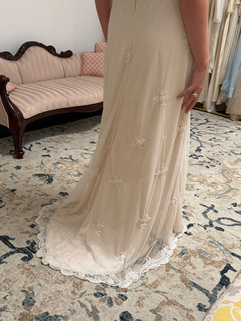 Vintage 00s Wendy Makin backless beaded wedding dress