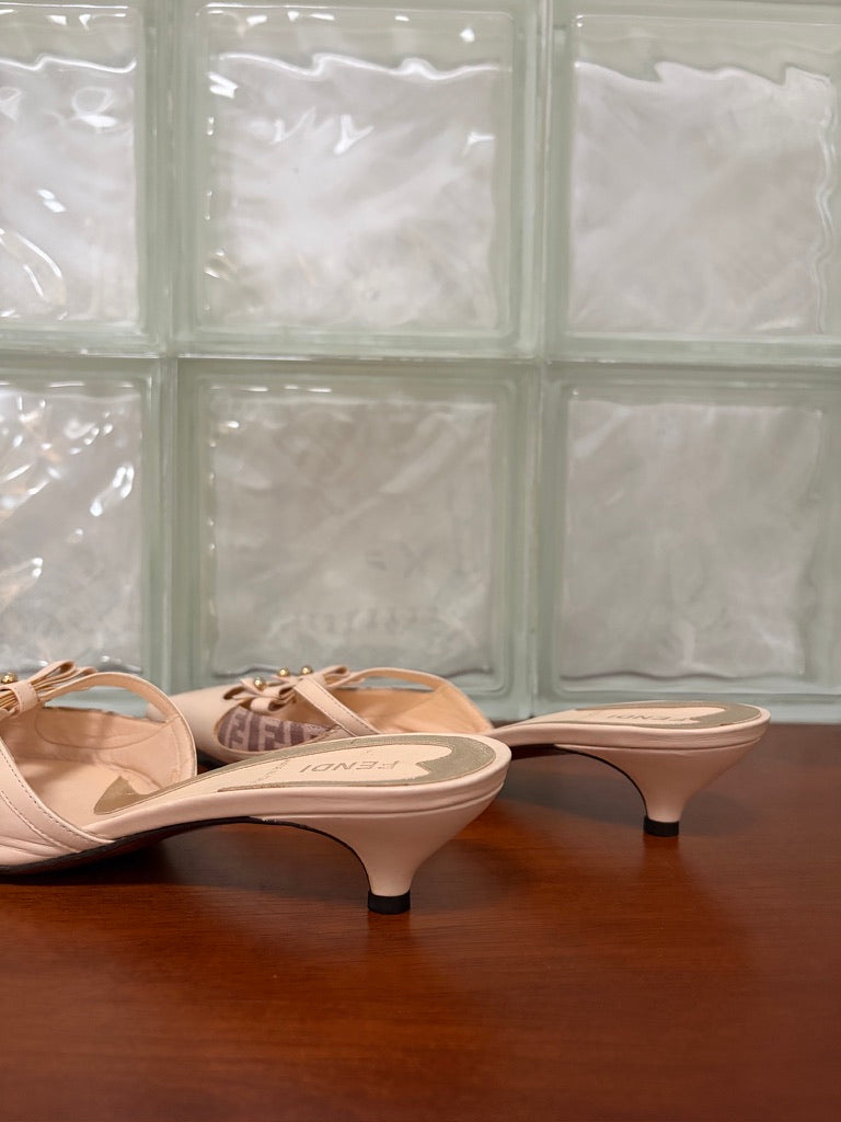 Vintage Fendi cream pointed toe monogrammed kitten heels with bow
