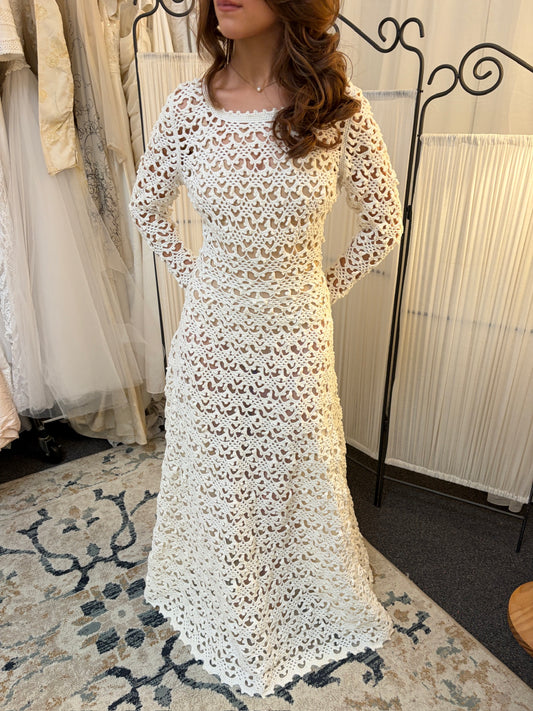 Vintage 70s ivory crochet long sleeve a-line wedding dress