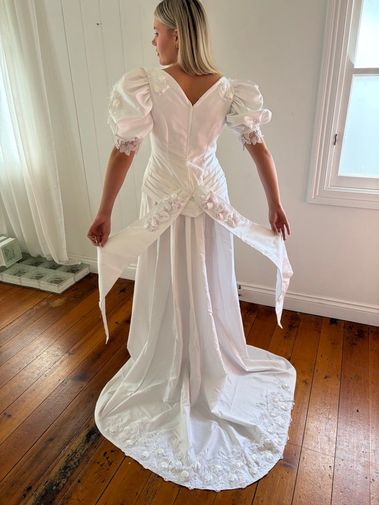 Vintage 90s ivory basque waist puff sleeve wedding gown 3D floral appliqué