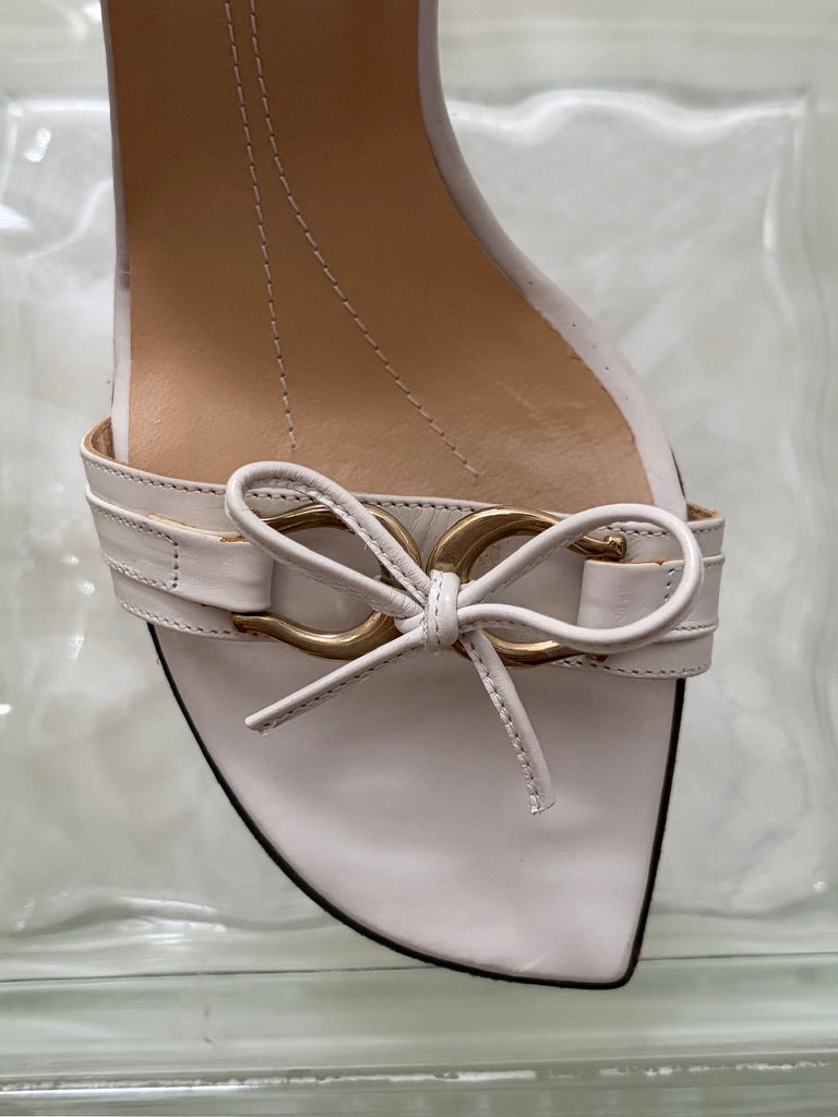 Vintage Kate Spade white leather stiletto heels with bow
