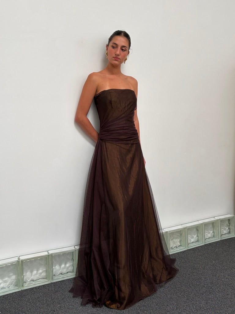 Vintage y2k Vera Wang chocolate brown strapless gathered tulle gown