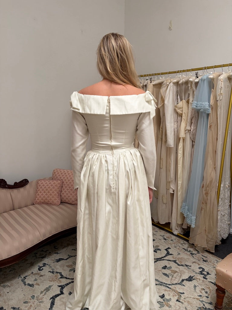 Vintage 90s basque waist off shoulder long sleeve wedding dress with bows