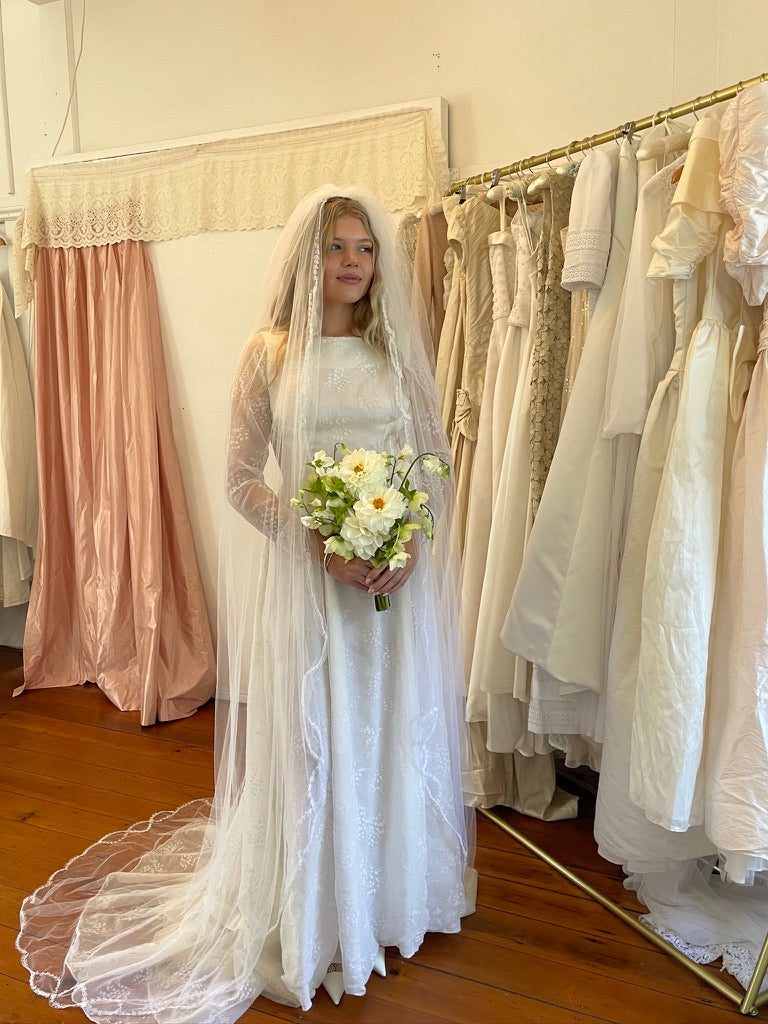 Vintage 70s embroidered chapel veil with blusher ivory