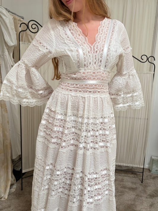 Vintage 70s Mexican V neck lace wedding dress
