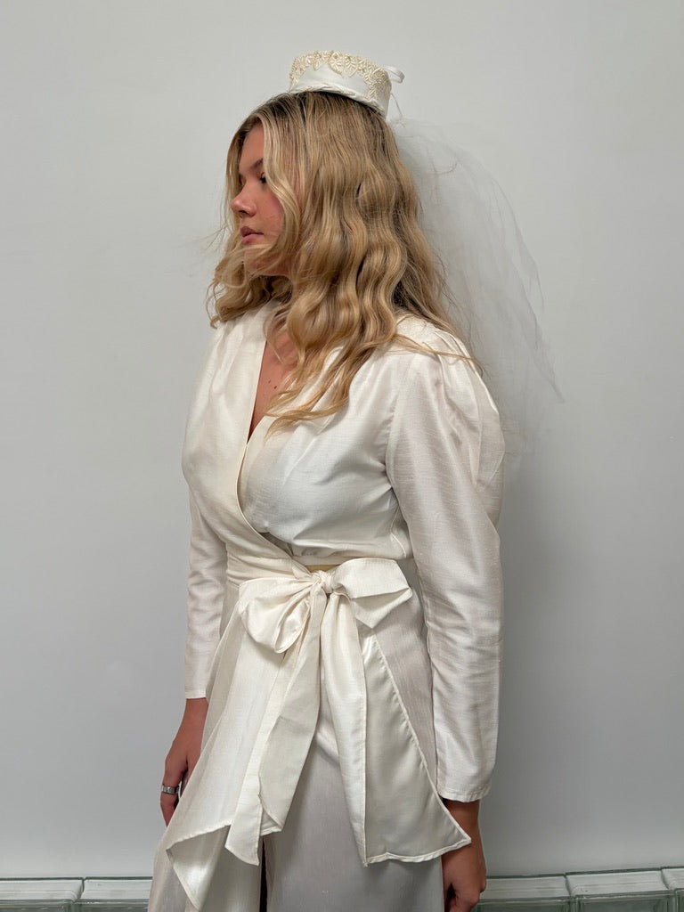 Vintage 80s bridal long sleeve midi dress with bow