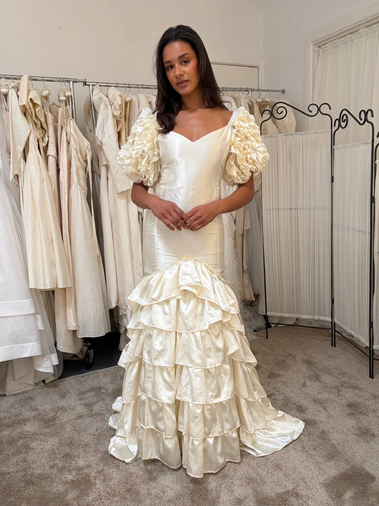 Vintage 00s cream satin drop waist tiered wedding dress