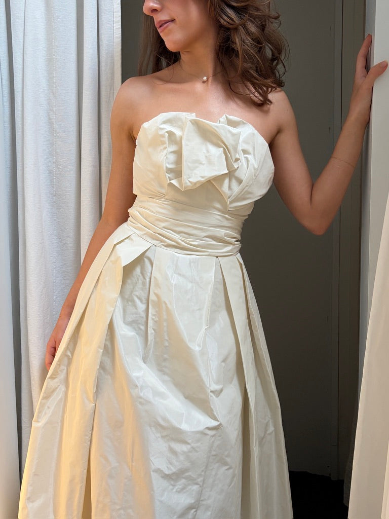 Vintage 00s cream taffeta strapless wedding dress with waist tie