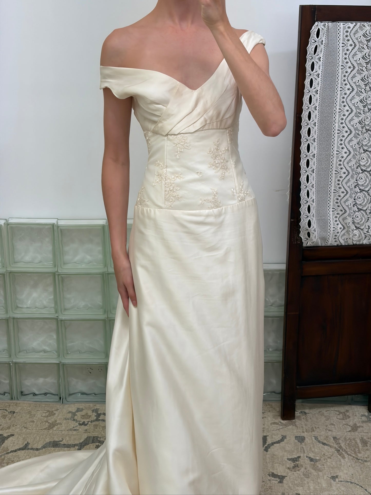 Vintage 90s pure silk wide v neck wedding gown with train