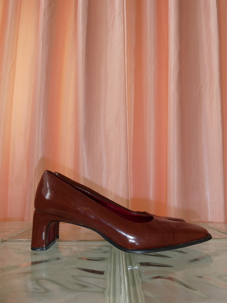 Macri Venezia brown patent leather square toe heels size 37