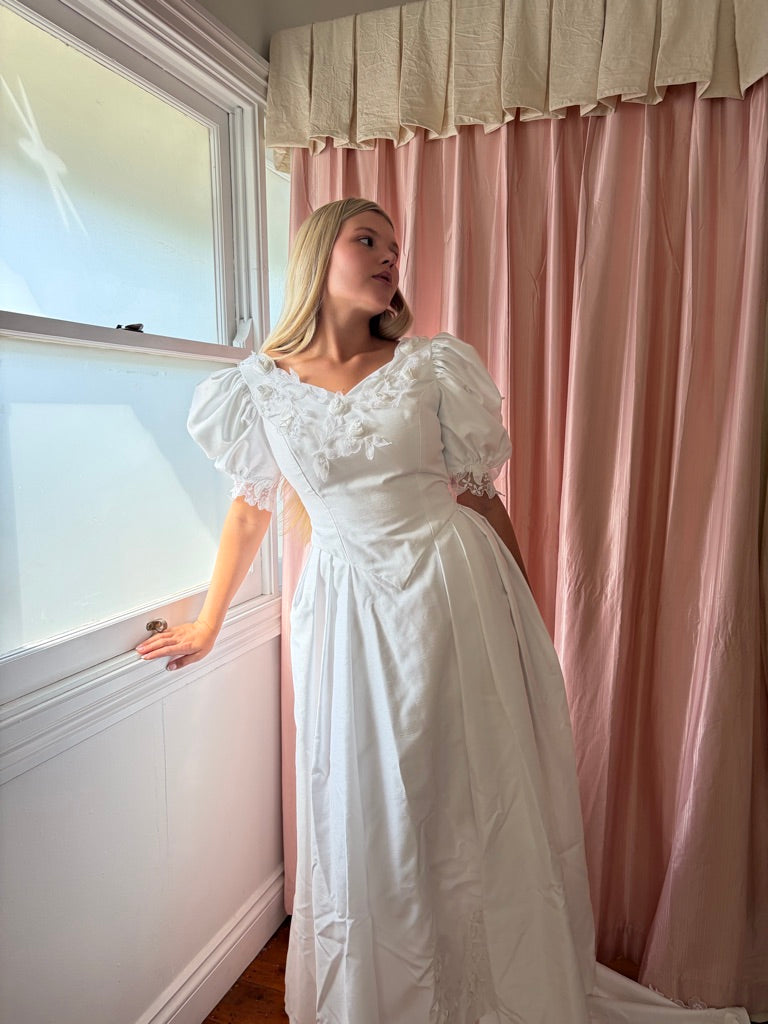 Vintage 90s ivory basque waist puff sleeve wedding gown 3D floral appliqué