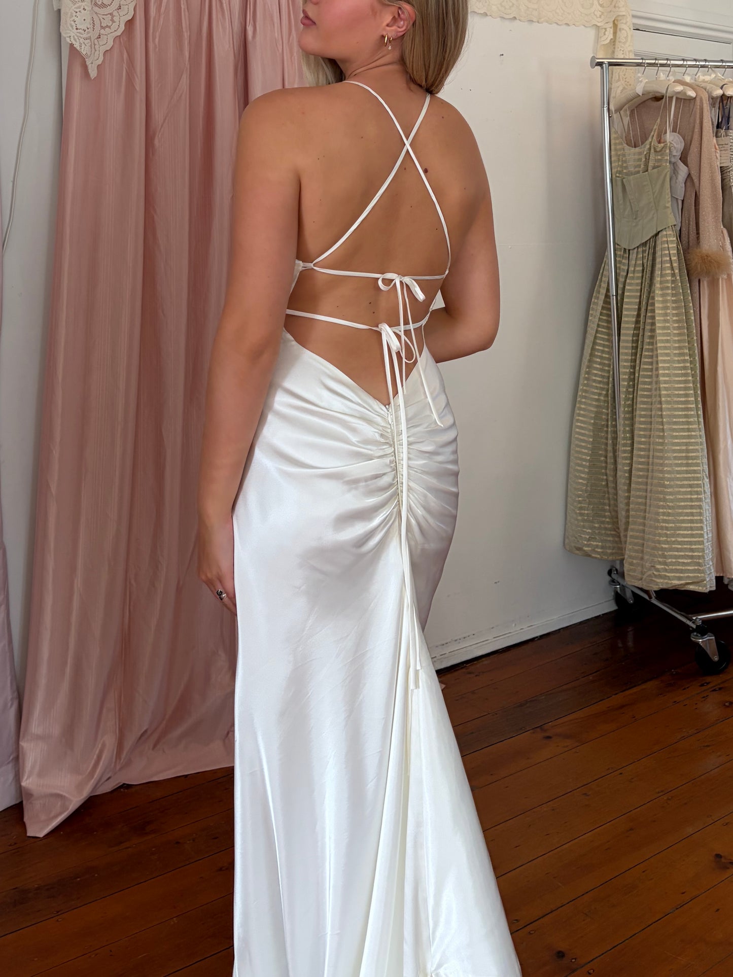 Vintage y2k ivory satin open back wedding dress with train