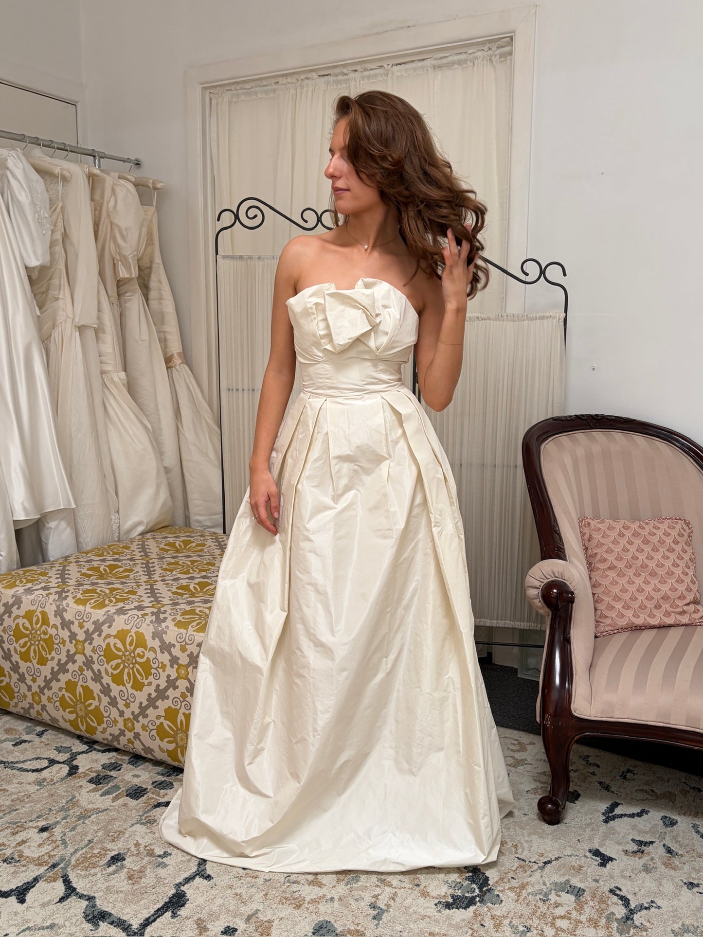 Vintage 00s cream taffeta strapless wedding dress with waist tie