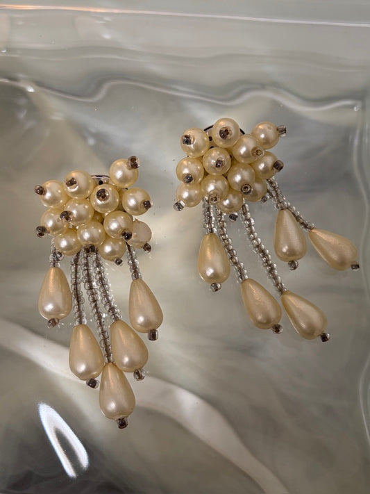 Vintage 80s beaded pearl chandelier statement stud earrings