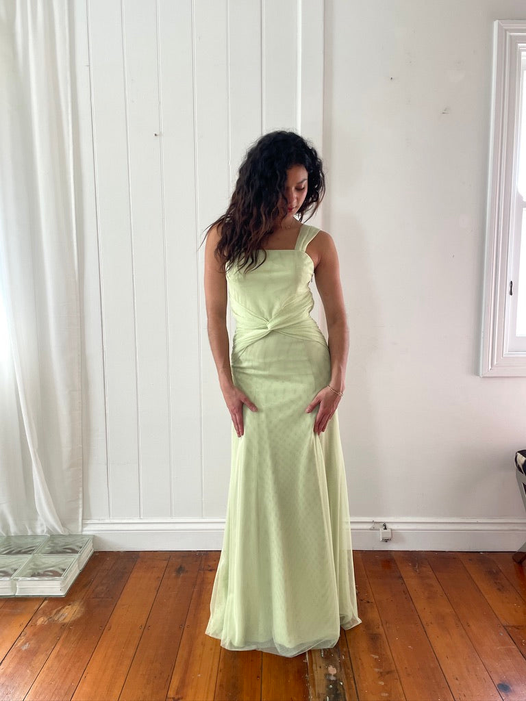 Vintage Y2K Vera Wang matcha tulle gown with tie