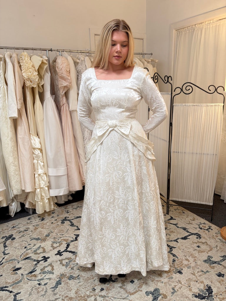 Vintage 60s Ivory drop waist long sleeve wedding gown with bow detail