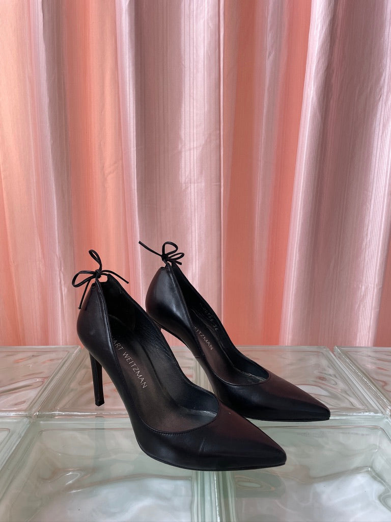 Stuart Weitzman black bow pumps size 36