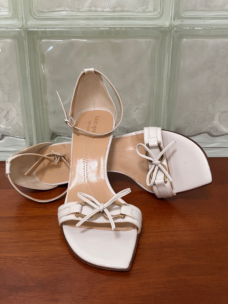 Vintage Kate Spade white leather stiletto heels with bow