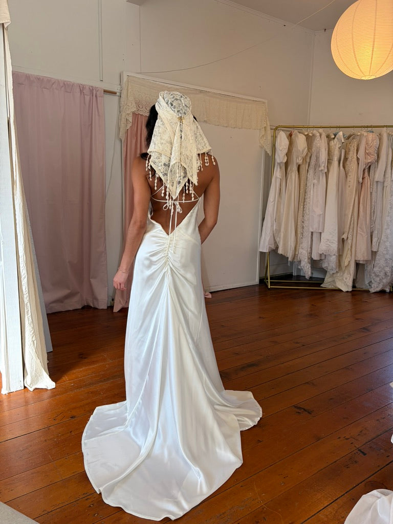 Vintage y2k ivory satin wedding dress with train