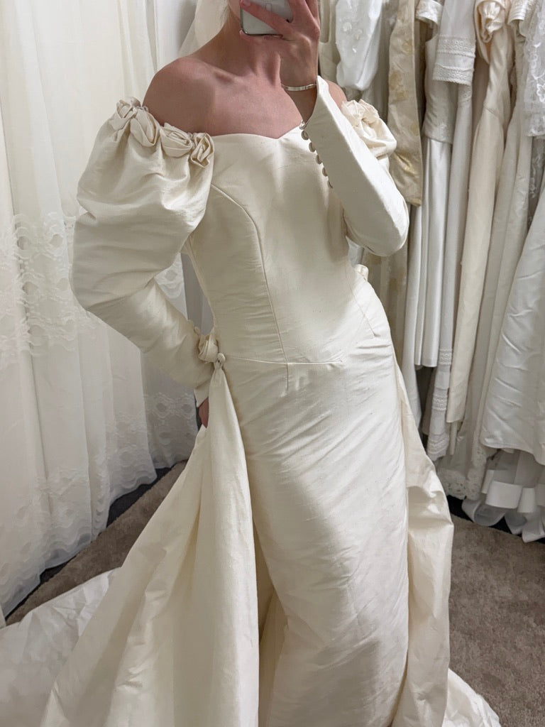 Vintage 90s silk dupion long sleeve rosette wedding gown with detachable train