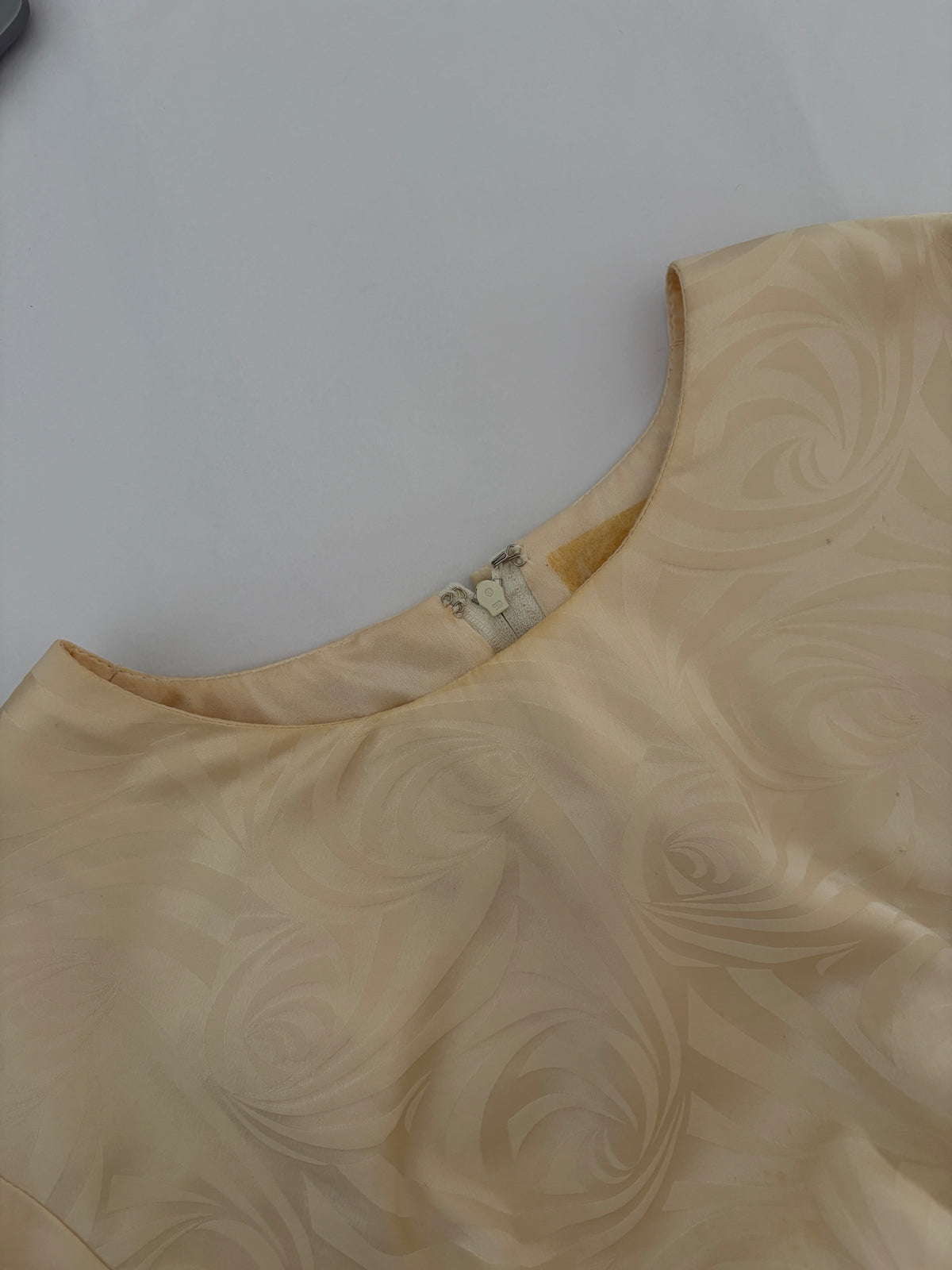Vintage 90s cream long sleeve pure silk bridal mini dress with bow